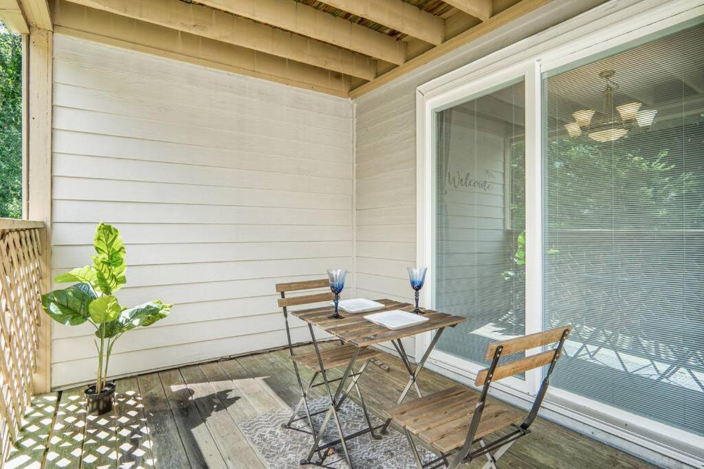 Peacefull Getaway 20 Mins From Airport Villa Charlotte Buitenkant foto